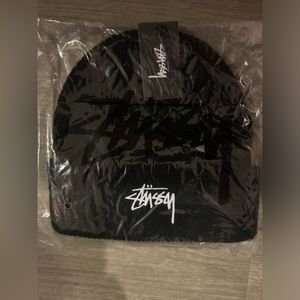 Black stussy beanie